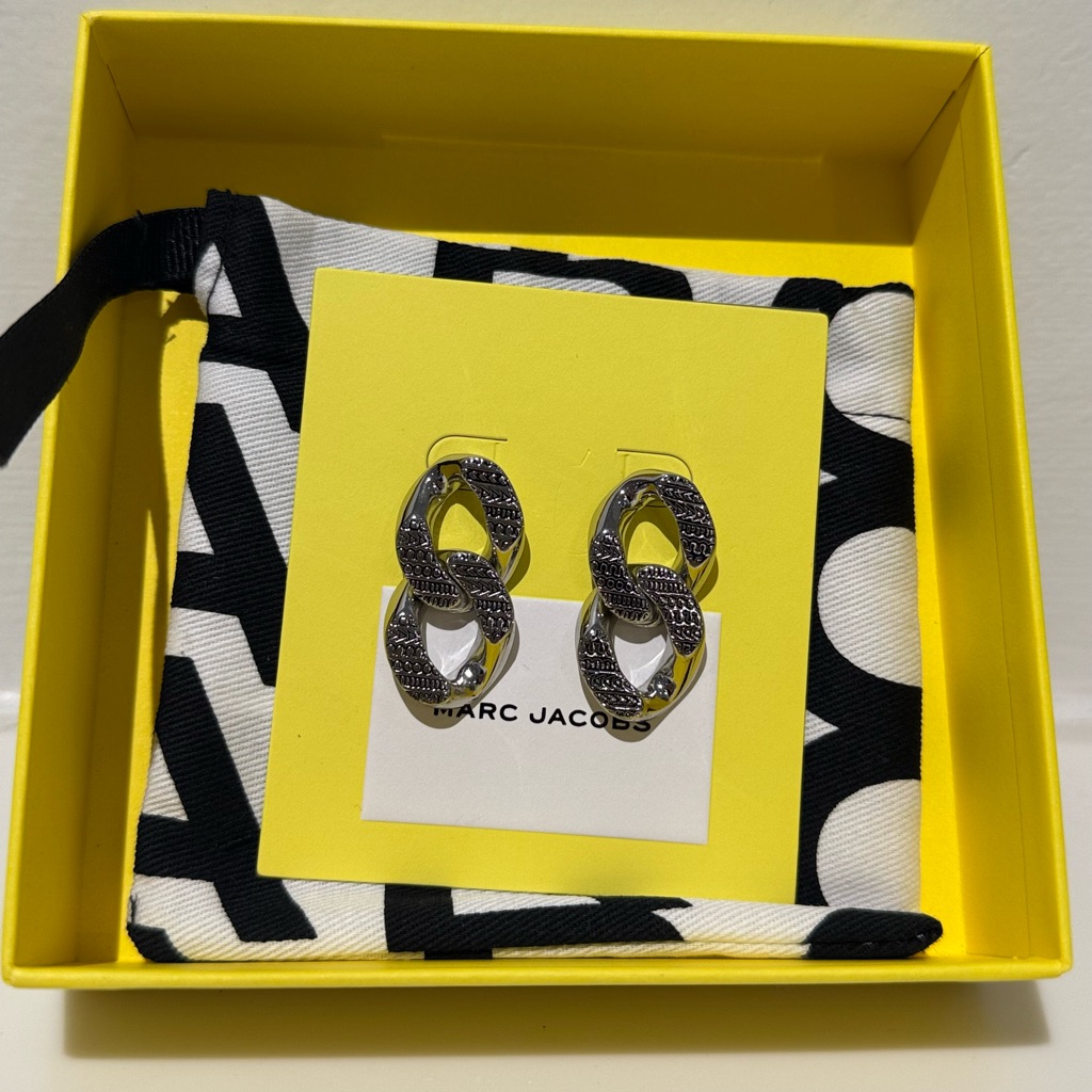Nwt Marc Jacobs Monogram Earring 89$